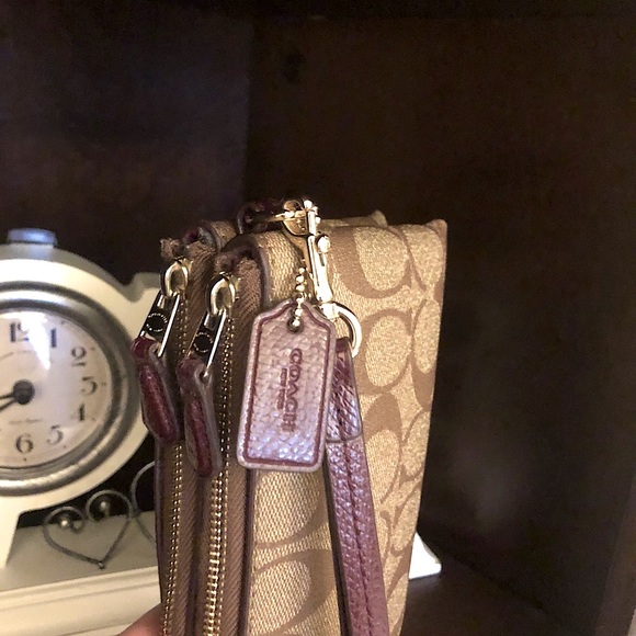 Coach Wristlet Wallet - Picture 3 of 13
